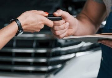 Przegląd samochodu w 2025 - co się zmienia i jak się przygotować?